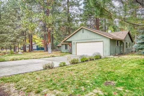 296 E Tyee Dr, Sisters, OR 97759 photo 4