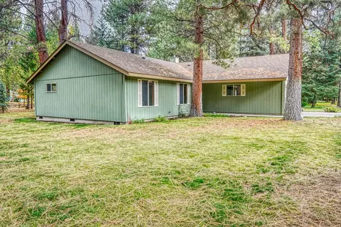 296 E Tyee Dr, Sisters, OR 97759 photo 5