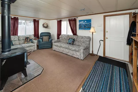 17069 Spring River Rd, Bend, OR 97707 photo 6