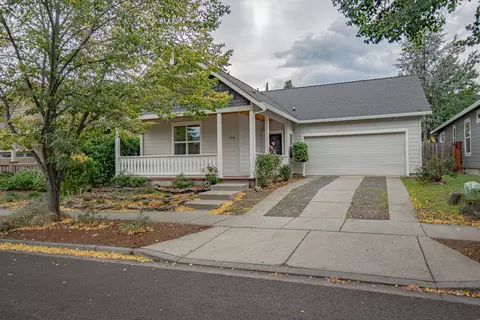 2714 Takelma Way, Ashland, OR 97520