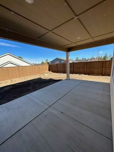 20858 SE Delta, Bend, OR 97702 photo 7
