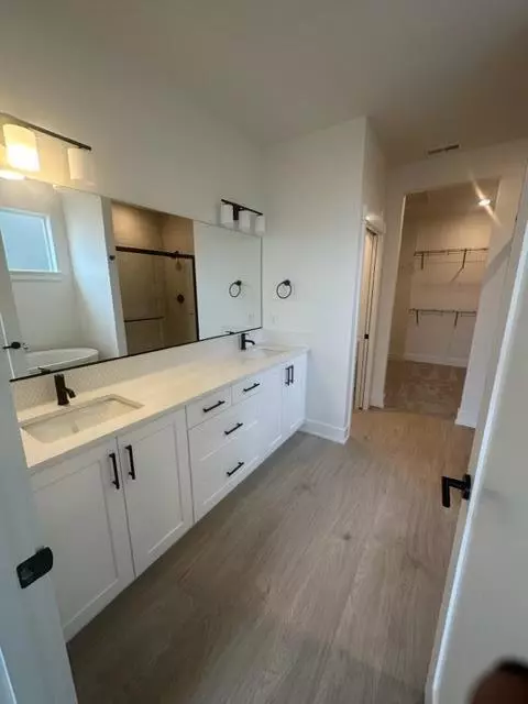 20858 SE Delta, Bend, OR 97702 photo 4