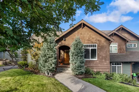 19314 SW Laurelhurst Way, Bend, OR 97702