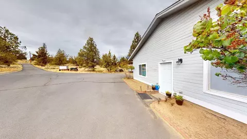 65470 78th St, Bend, OR 97703 photo 24
