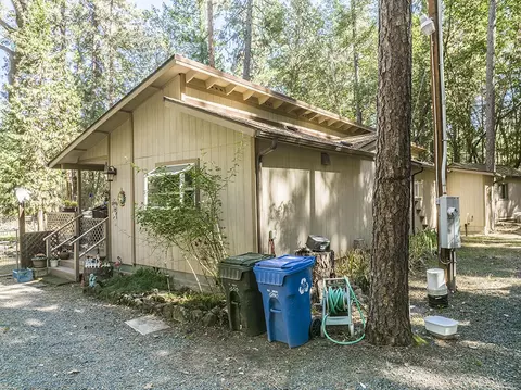 880 E Fork Rd, Williams, OR 97544 photo 3