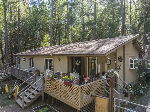 880 E Fork Rd, Williams, OR 97544 photo 2