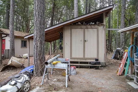 880 E Fork Rd, Williams, OR 97544 photo 23