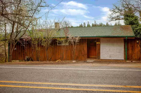 100 Pickett Creek Rd, Grants Pass, OR 97527