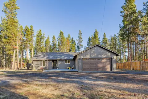 17100 Mayfield Dr, Bend, OR 97707