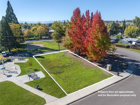 Tl1400 Napa Street, Eagle Point, OR 97524