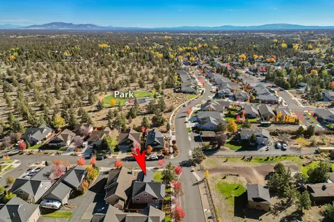 63405 Ledgestone Ct, Bend, OR 97701 photo 3