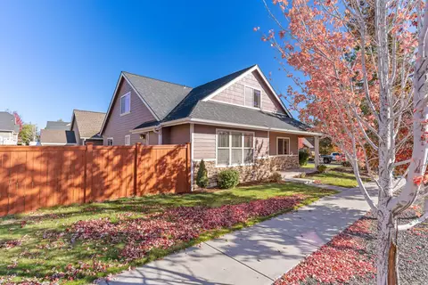 63405 Ledgestone Ct, Bend, OR 97701 photo 6