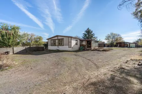 2703 SW Wood St, Madras, OR 97741