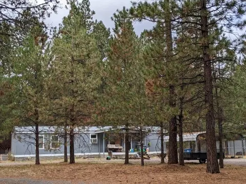 53371 Woodstock Dr, La Pine, OR 97739