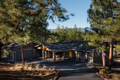 63287 Saddleback Dr, Bend, OR 97703