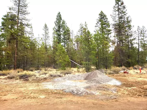 52510 Pine Dr, La Pine, OR 97739 photo 3