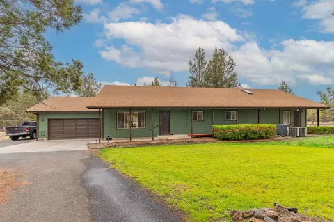 16760 Pine Tree Ln, Sisters, OR 97759