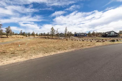 3937 NW 39th Dr, Redmond, OR 97756