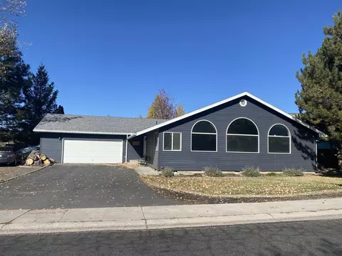 5635 Glenridge Way, Klamath Falls, OR 97603