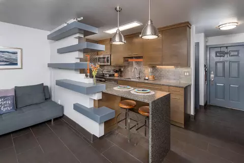 1565 NW Wall St #A-204, Bend, OR 97703