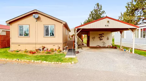 6100 S Hwy 97 #44, Redmond, OR 97756