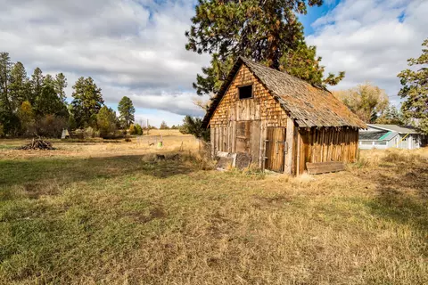 64325 Tyler Rd, Bend, OR 97703 photo 9