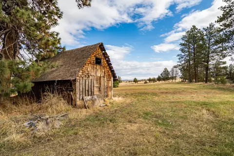 64325 Tyler Rd, Bend, OR 97703 photo 8