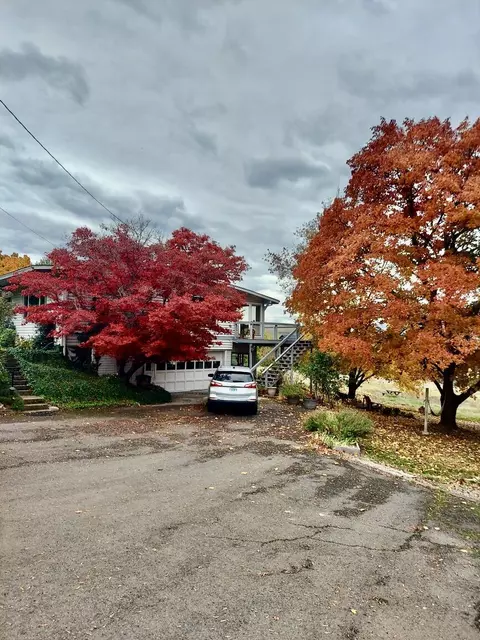 642 Wilson Rd, Ashland, OR 97520