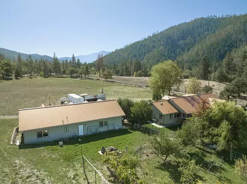 165 Hogan Rd, Applegate, OR 97530 photo 3