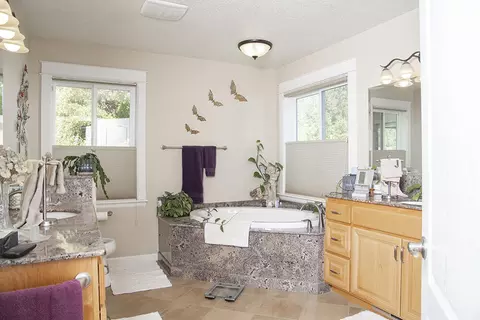 165 Hogan Rd, Applegate, OR 97530 photo 16