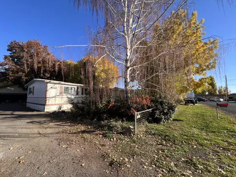 4443 Avalon Pl, Klamath Falls, OR 97603