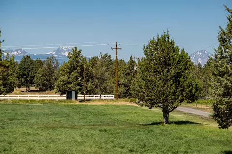 62860 Dickey Rd, Bend, OR 97701 photo 24