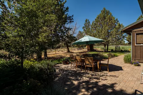62860 Dickey Rd, Bend, OR 97701 photo 32