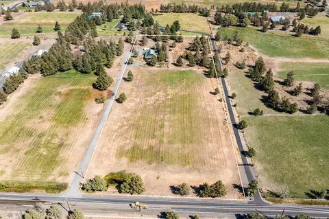62860 Dickey Rd, Bend, OR 97701 photo 34
