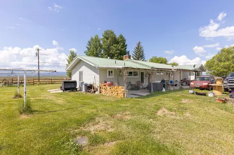 Exterior - 43273 Sycan Rd, Beatty, OR 97621 photo 15 of 17