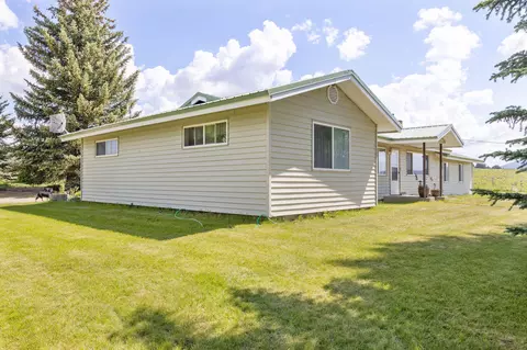 Exterior - 43273 Sycan Rd, Beatty, OR 97621 photo 11 of 17