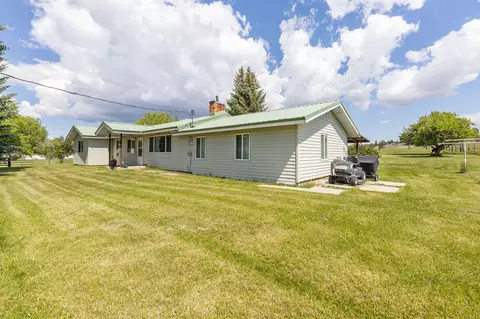 Exterior - 43273 Sycan Rd, Beatty, OR 97621 photo 14 of 17