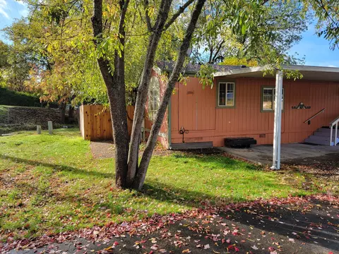 20 Brophy Way UNIT 19, Shady Cove, OR 97539