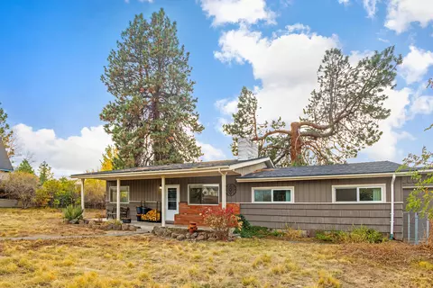 61855 Pettigrew Rd, Bend, OR 97702