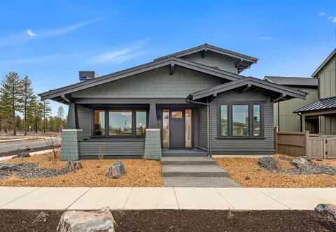 3174 NW Strickland Way, Bend, OR 97703