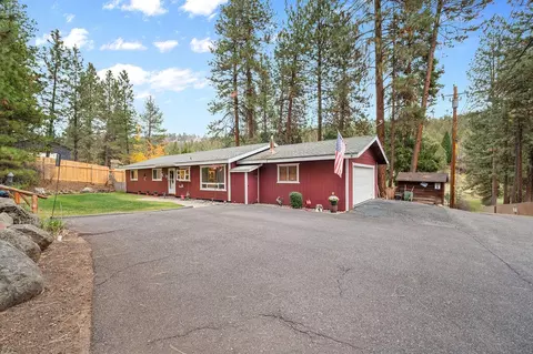 8607 Mclaughlin Ln, Klamath Falls, OR 97601