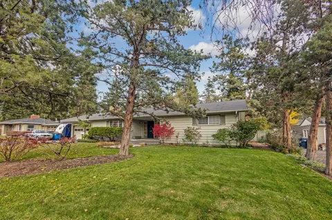 1238 NE 9th St, Bend, OR 97701 photo 4