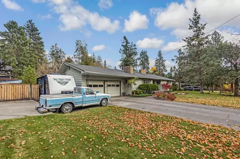 1238 NE 9th St, Bend, OR 97701 photo 2