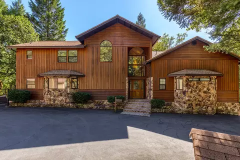 3033 Jumpoff Joe Creek Rd, Grants Pass, OR 97526