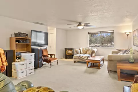 23041 Bronco Ct, Bend, OR 97701 photo 15