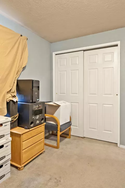 23041 Bronco Ct, Bend, OR 97701 photo 10