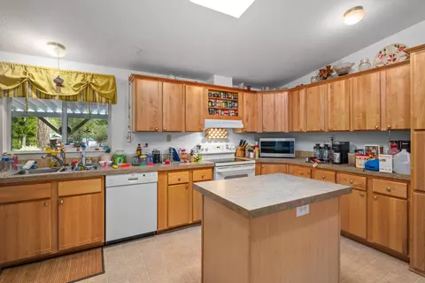 181 Rubin Dr, O'brien, OR 97534 photo 10