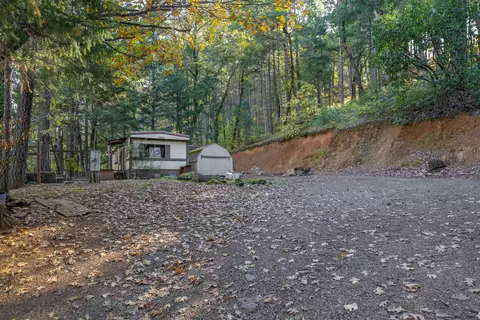 617 Glendon Rd, Kerby, OR 97531 photo 3