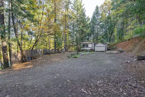 617 Glendon Rd, Kerby, OR 97531 photo 4