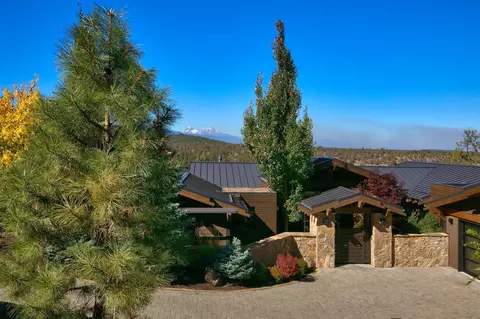 1668 NW Wild Rye Cir, Bend, OR 97703